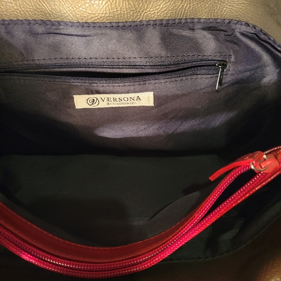 Purses - Picture 4 of 4